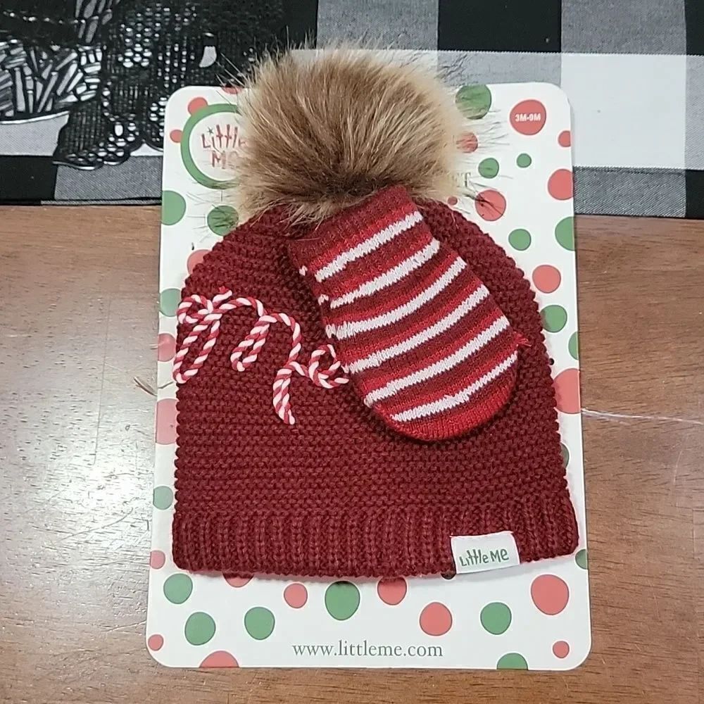 🖤5/$20🖤 LITTLE ME.. hat and mittens set.. Christmas.. beanie..